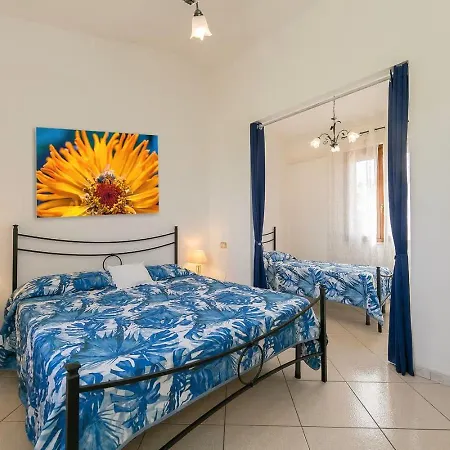 مزرعة للإقامة I Debbi *